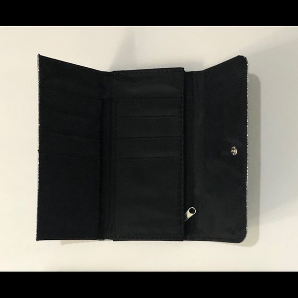 Two Charming Charlie wallet/handbags - Picture 3 of 5